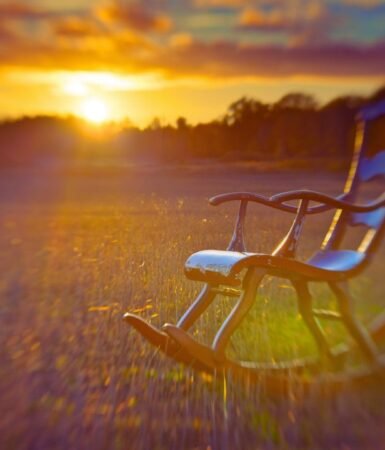 How to Tell If My Rocking Chair is An Antique?